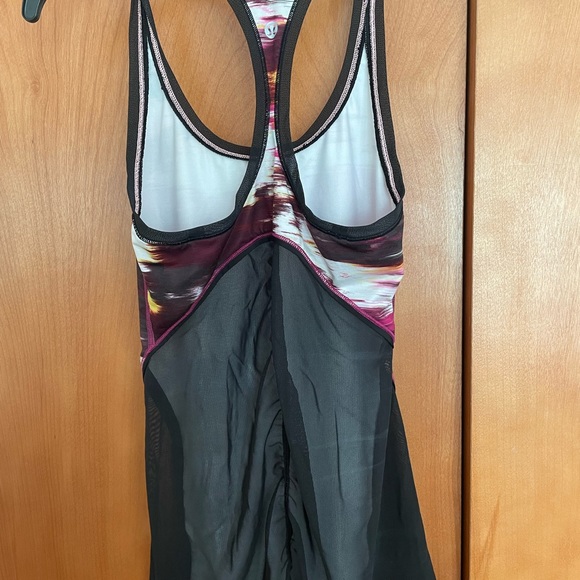 LULULEMON Pigment Wind/ Berry Rumble Special Edition Tank Top w/Bonus shopper - Picture 4 of 6